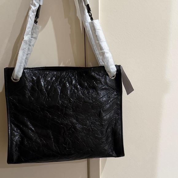 Niki Medium YSL Shopper Tote Bag in Crinkled Leather - Picture 2 of 8